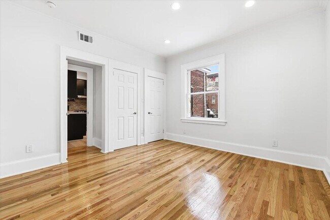 Building Photo - 6033 Monitor Pl