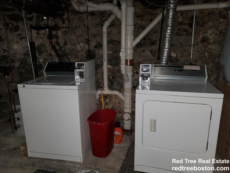 Building Photo - 71 Winchester St