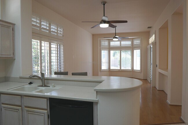 Building Photo - 78585 Autumn Ln