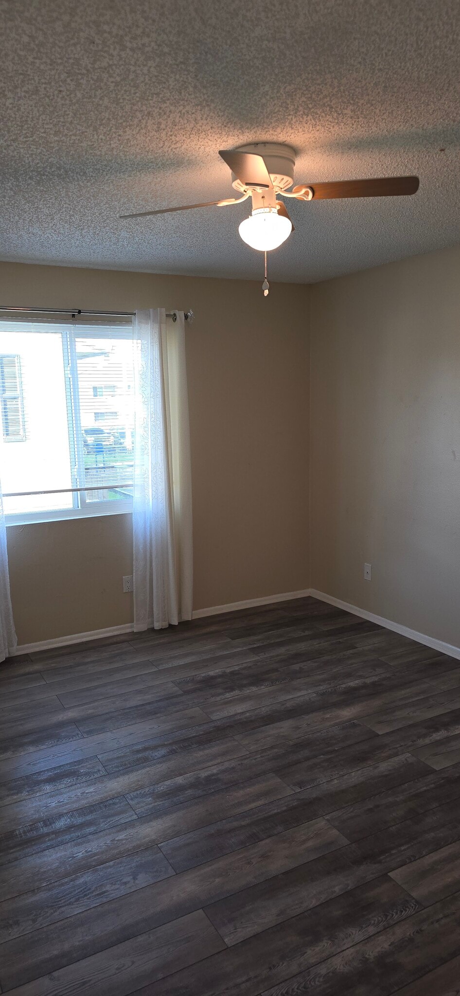 Third Bedroom - 222 Thorntree Pl