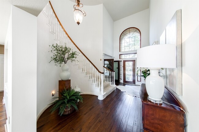 Building Photo - 22823 Roberts Run Ln