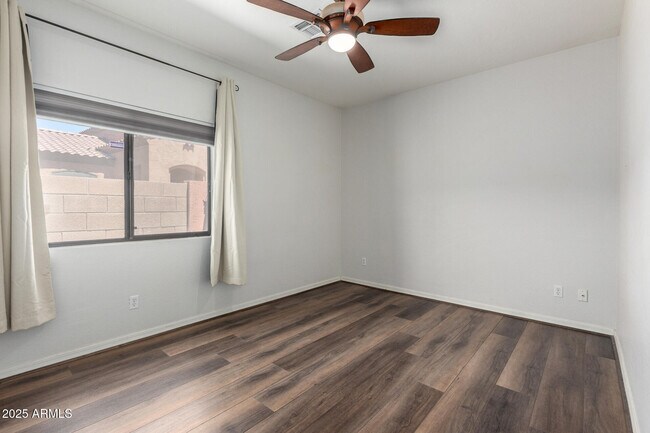 Building Photo - 7039 S Golfside Ln