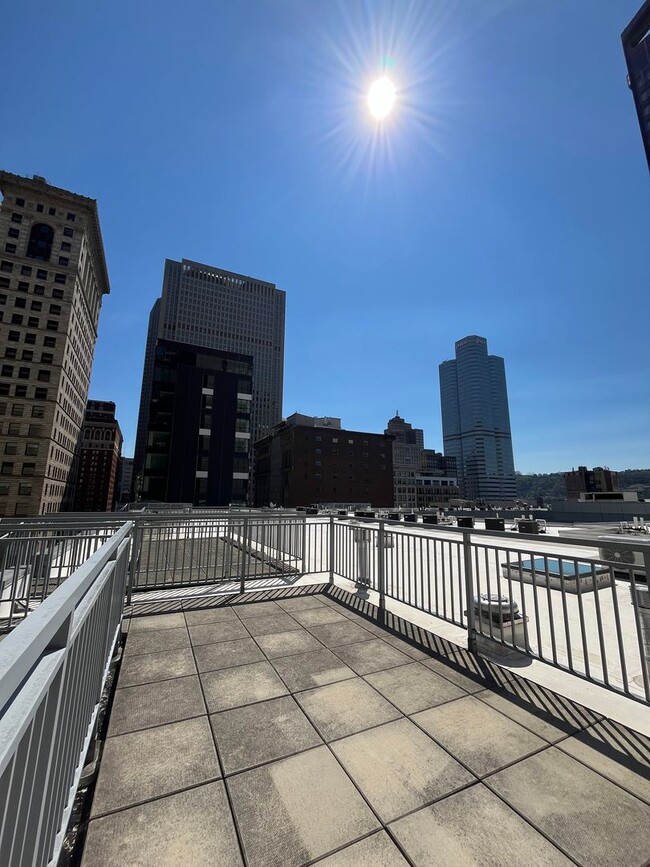 Building Photo - Luxury Penthouse Condo Downtown with Private Patio & Amazing Views Available Now!