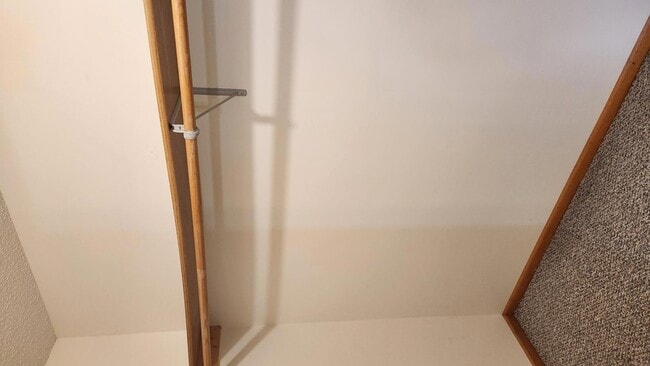 Building Photo - 779 9th St SE