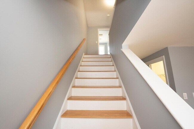 Building Photo - 1005 Trapelo Rd