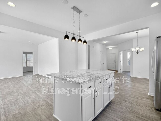 Building Photo - 105 Whimbrel Dr