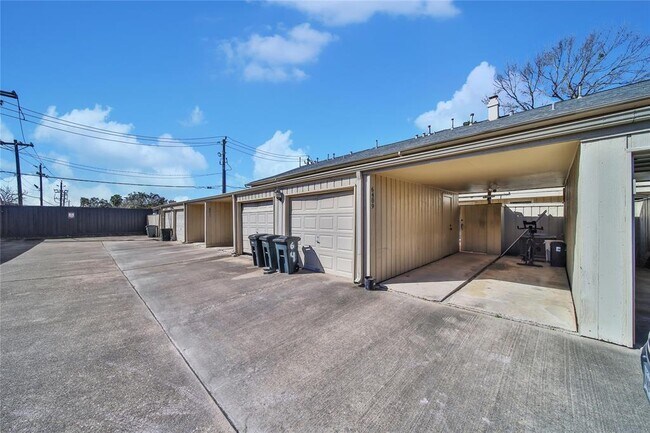 Building Photo - 6409 Burgoyne Dr.