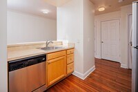 Building Photo - Charming 2 bedroom in Mt Vernon