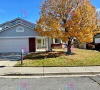 Building Photo - Spacious 4-bedroom, 3-bath home located in...