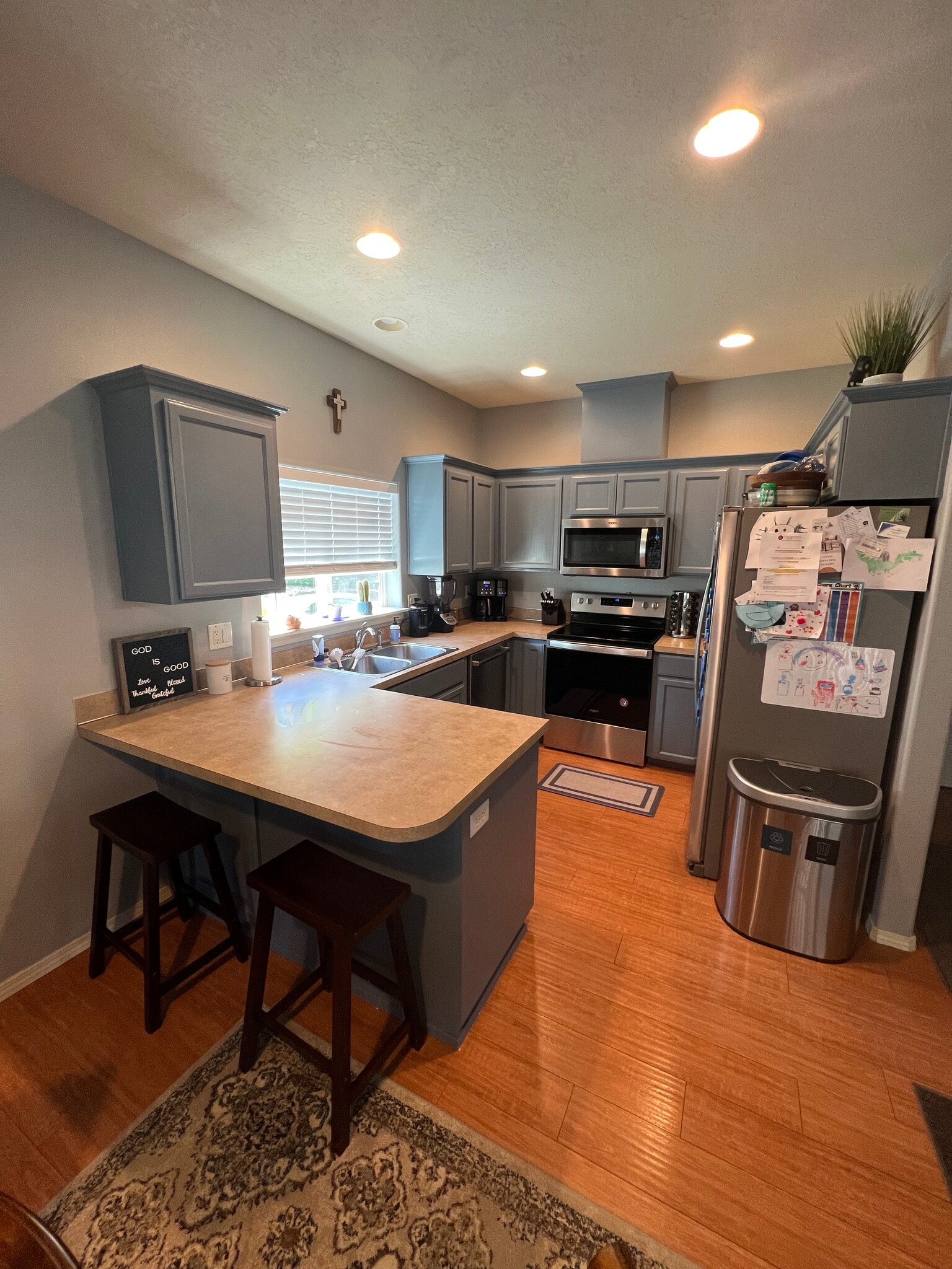 Kitchen - 2872 Bluff Ave SE