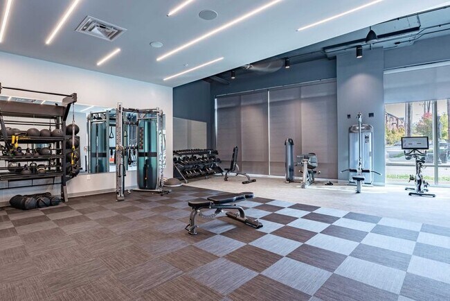 Building Photo - 1454 N High St