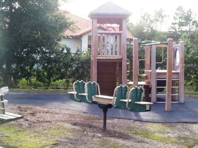 Building Photo - WATERFORD LAKES: 2bed/2bath on the 3rd flo...