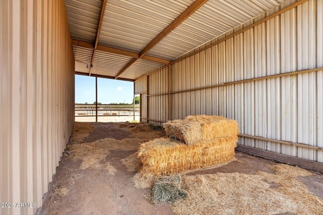 Building Photo - 3002 E Sherry Ln