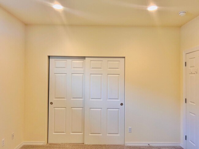 Building Photo - 8333 Camano Loop NE