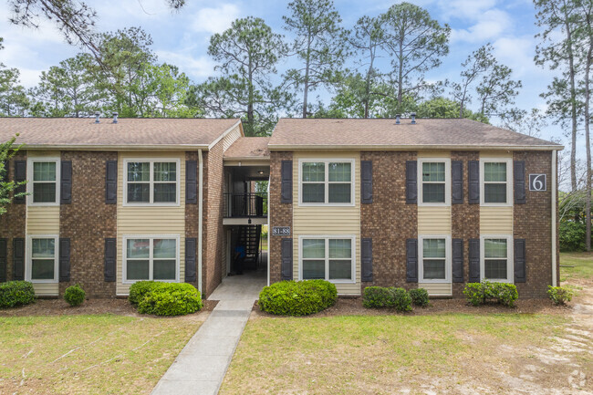 Building Photo - Richmond Villas Apartments