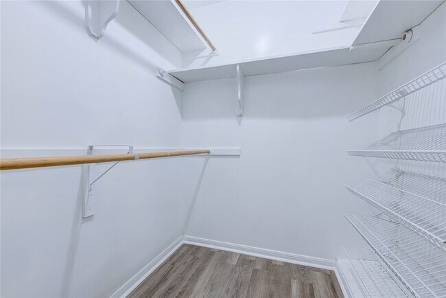 Building Photo - 2126 Fir Springs Dr