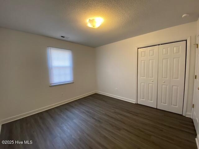 Building Photo - 2305 Knollwood Ln