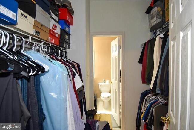 Building Photo - 4409 Sedgehurst Dr