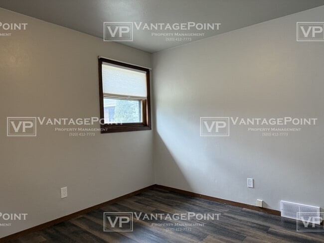 Building Photo - 2719 N Locust St