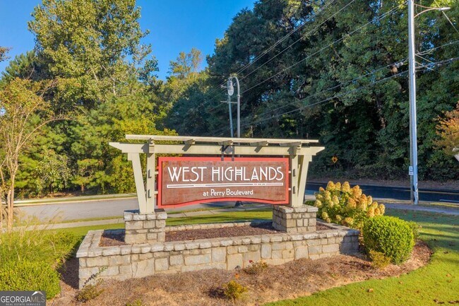 Building Photo - 1954 Sanford Dr