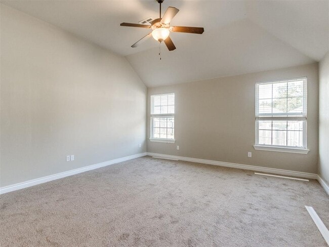 Building Photo - 3409 Valley