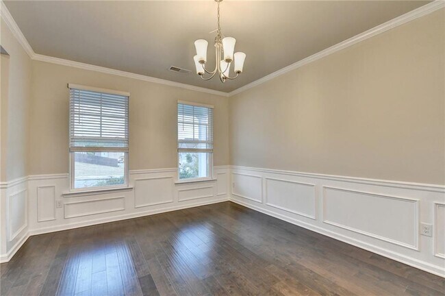 Building Photo - 461 Paxton LN