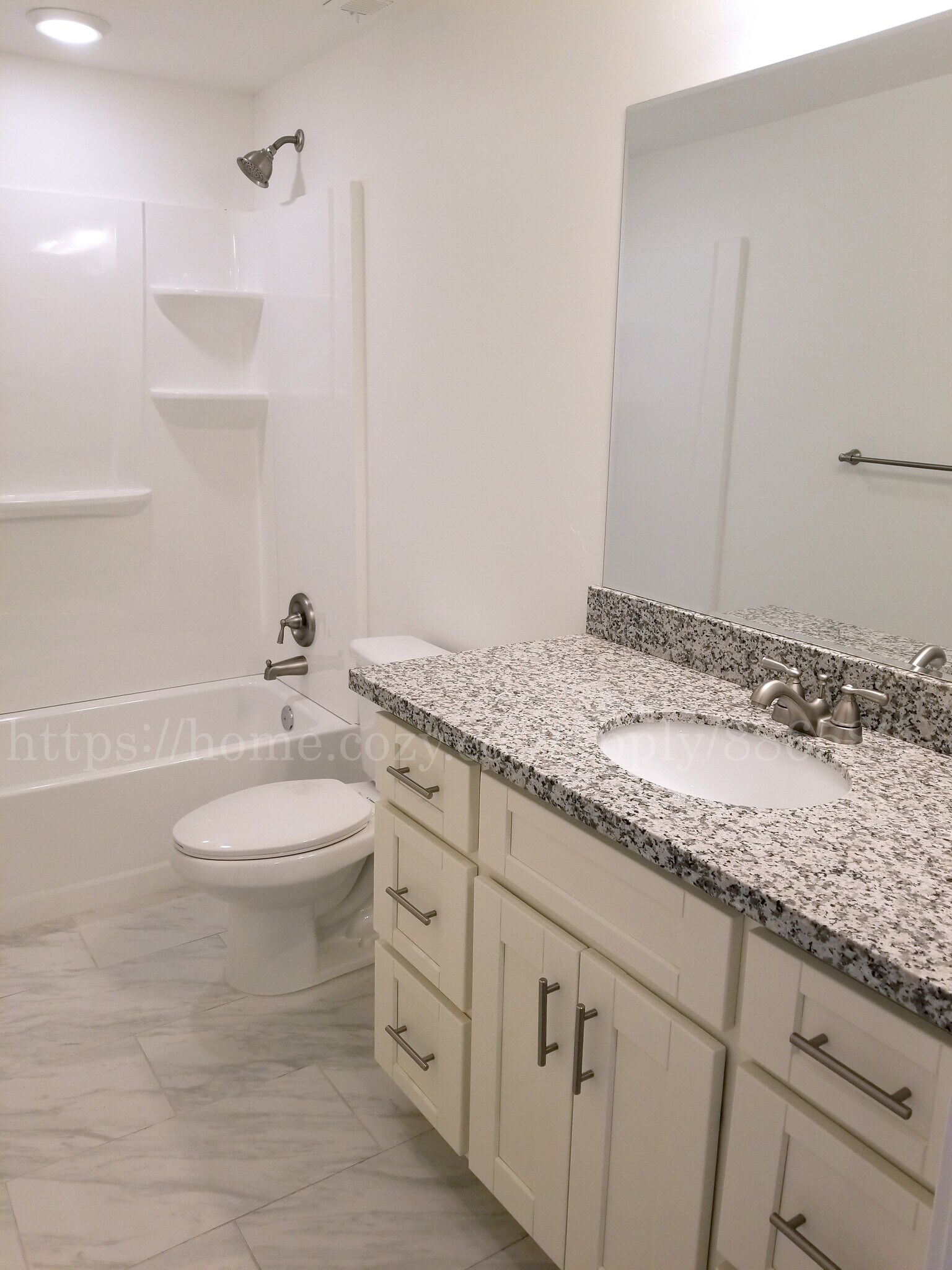 Building Photo - 115 N 410 E St