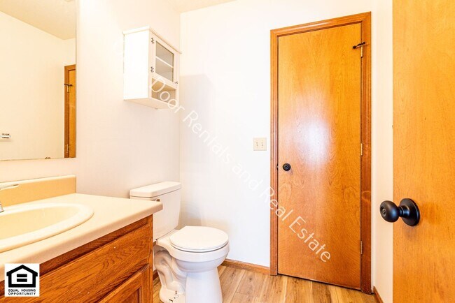 Building Photo - 1514/1516 Fieldstone Dr.