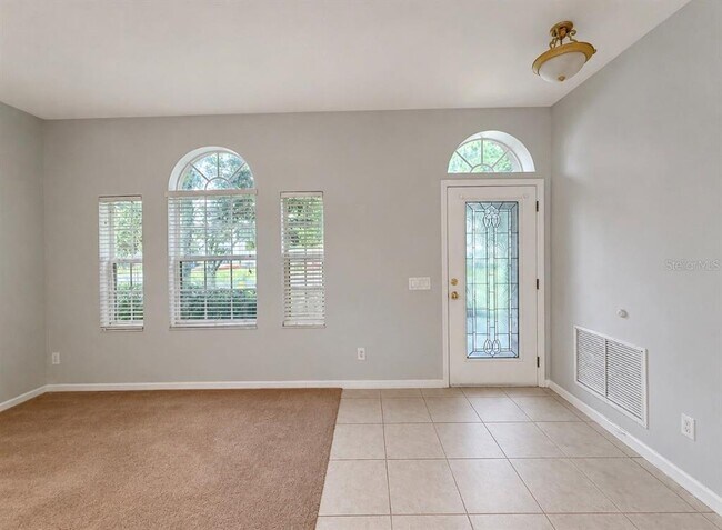 Building Photo - 9630 Baton Rouge Ln