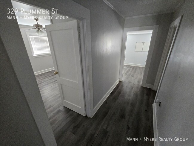 Building Photo - 329 Plummer St