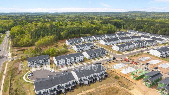 Building Photo - 2029 Titanium Rock Rd