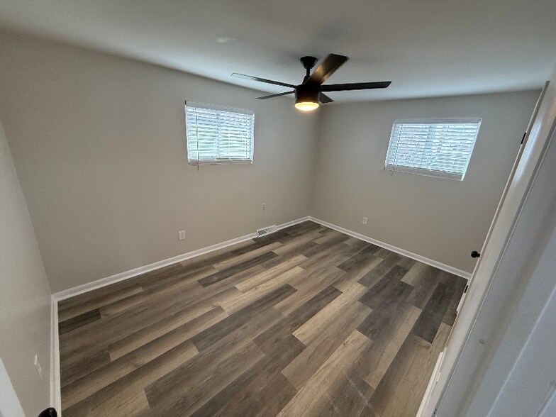 Building Photo - 53 S Julian St