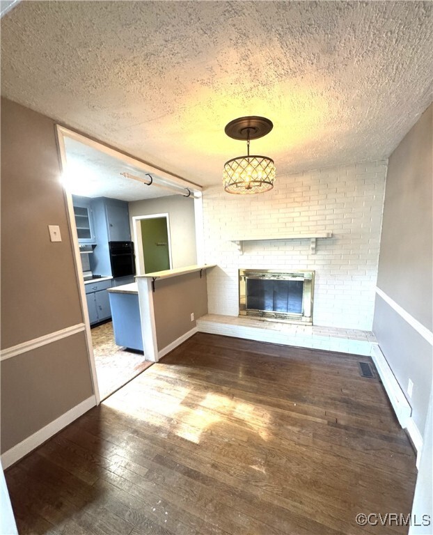 Building Photo - 8709 Avalon Dr