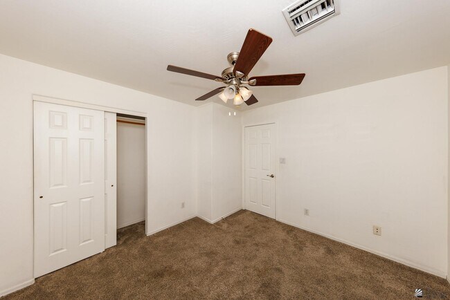 Building Photo - 2250 S 23rd Dr