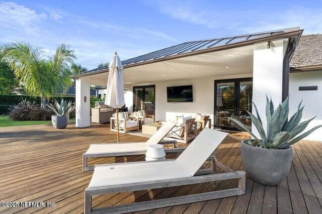 Building Photo - 4096 Ponte Vedra Blvd