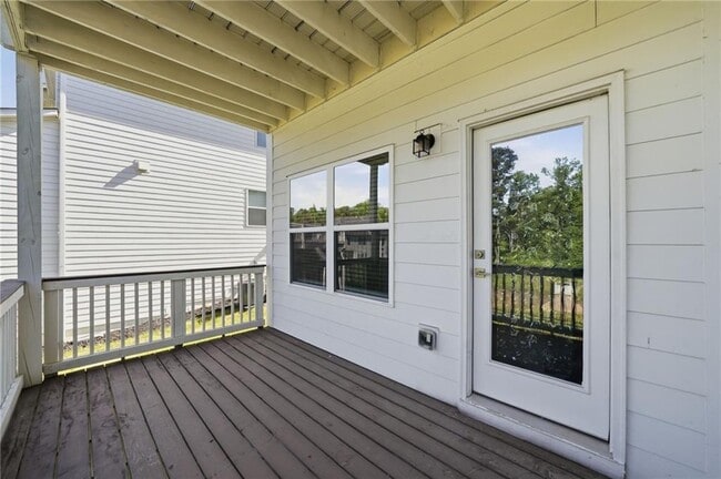 Building Photo - 4440 Kendall Pointe Dr