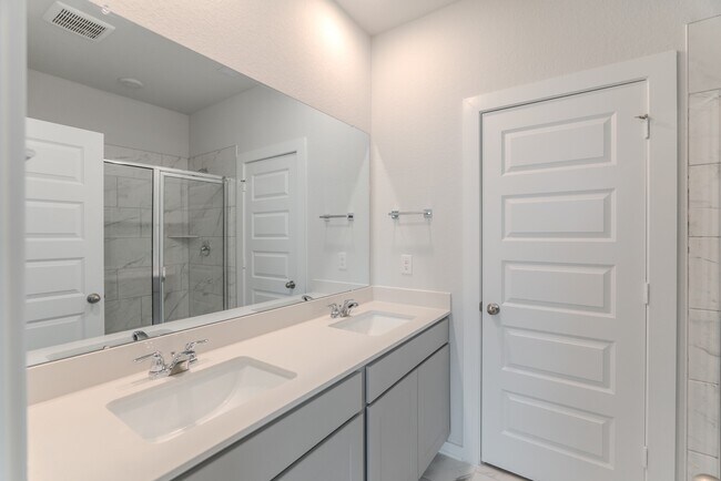 Building Photo - 8555 Blueberry Ash St