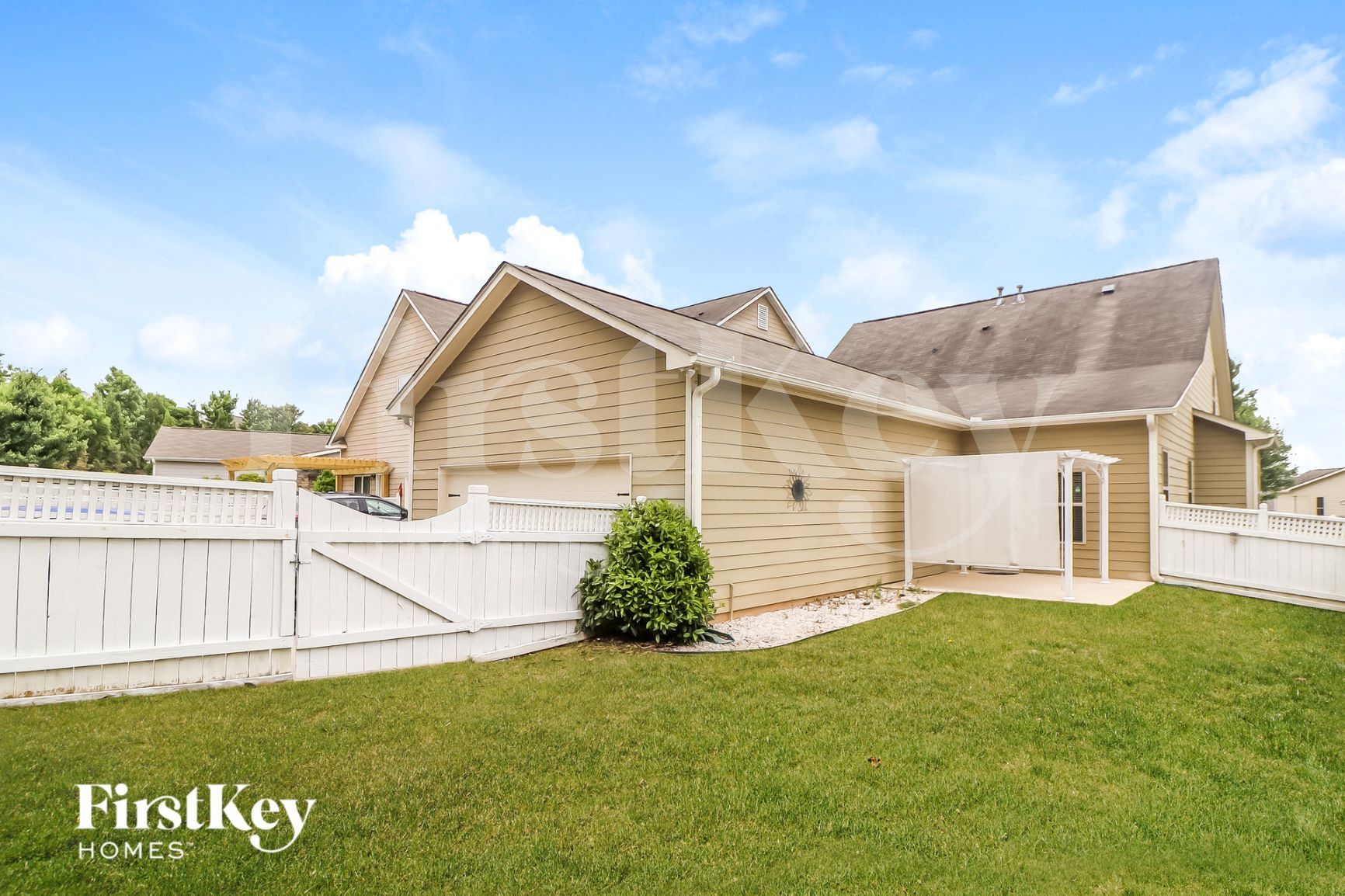 Building Photo - 286 S Village Square