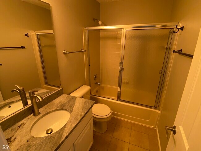 Building Photo - 8457 Traders Ct
