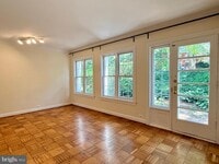 Building Photo - 1628 Ripon Pl