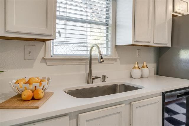 Building Photo - 3824 Birchman Ave