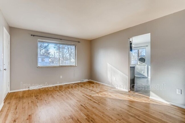 Building Photo - 405 W Bates Ave