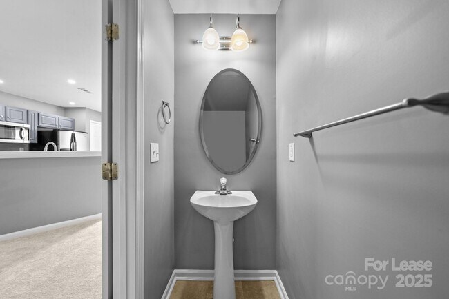 Building Photo - 17562 Caldwell Track Dr