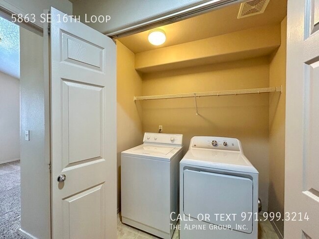 Building Photo - 5863 SE 16th Loop