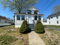 Building Photo - Lovely 4 Bedroom Single Family House in Neptune!