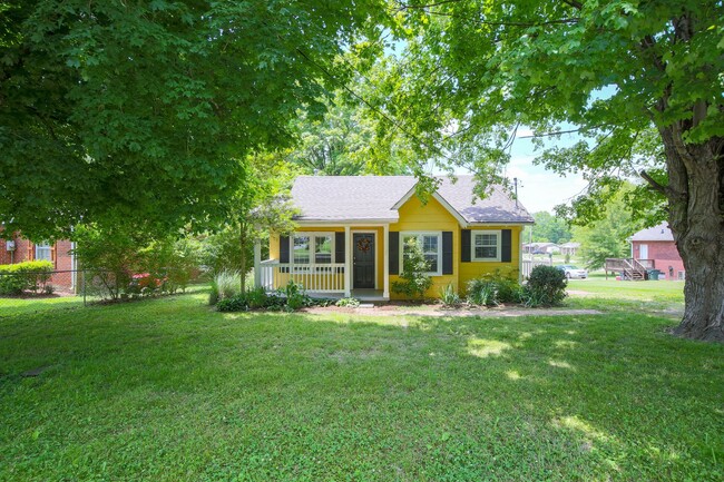 Building Photo - 2BR 1B House in Historic Oldham Trace Comm...