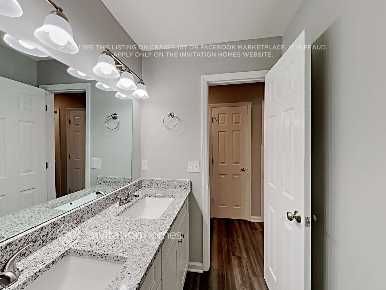 Building Photo - 204 Zircon Ln