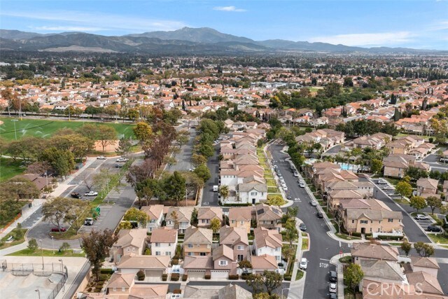 Building Photo - 201 Kensington