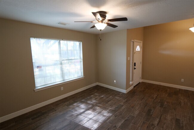 Building Photo - 24402 Pepperrell Pl St