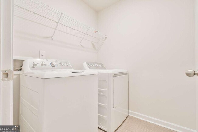 Building Photo - 4541 Bishops Ln